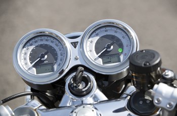 Triumph Thruxton RS 2021 - Bild 5