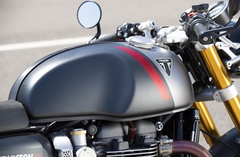 Triumph Thruxton RS 2021 - Bild 17
