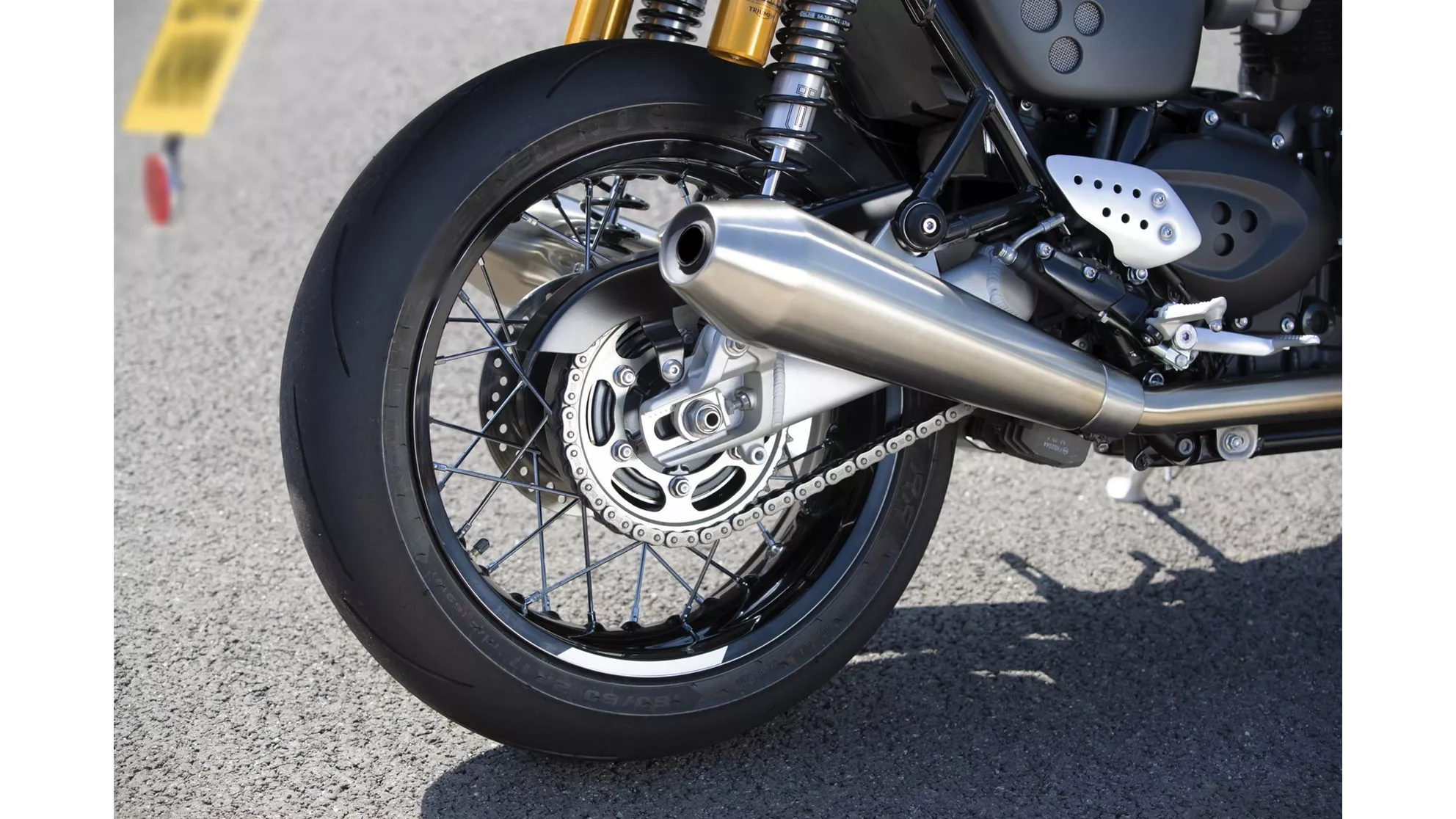 Triumph Thruxton RS - Image 18 Triumph Thruxton RS - Image 18
