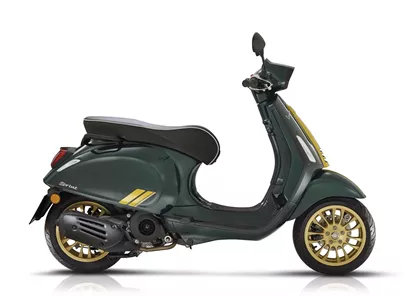 Vespa Sprint 50 Racing Sixties 2021 Vespa Sprint 50 Racing Sixties 2021