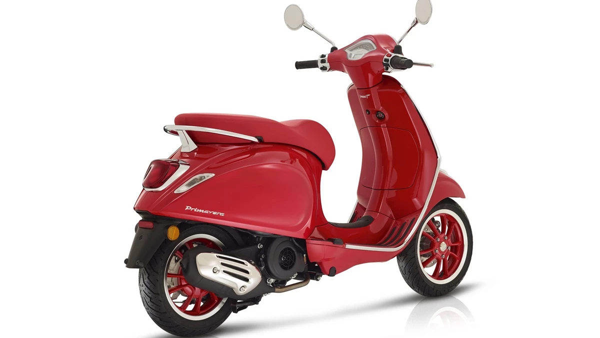 Vespa Primavera 125 (RED) Bild 4: Vespa Primavera 125 (RED)