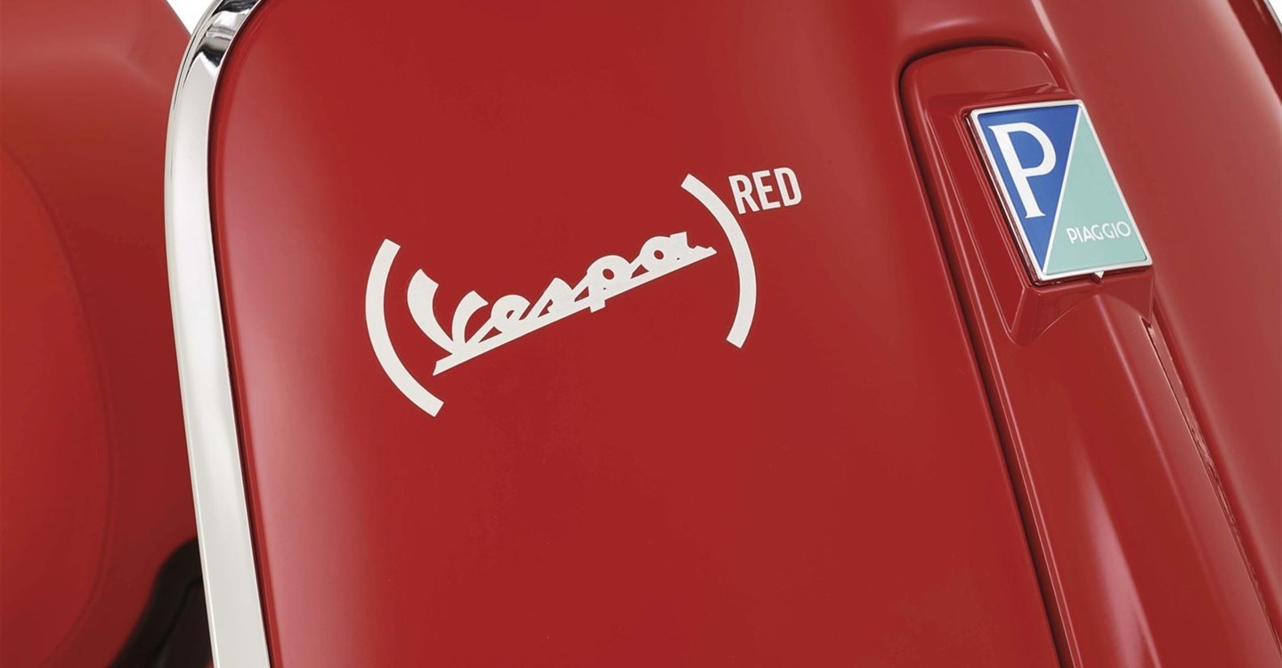 Vespa Primavera 125 (RED)
