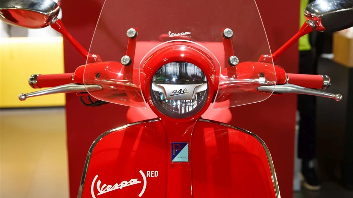 Vespa Primavera 125 (RED) Bild 14: Vespa Primavera 125 (RED)