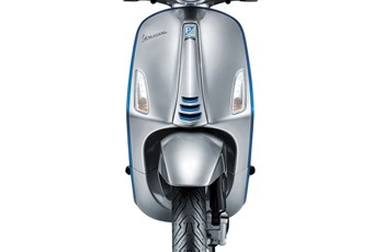 Vespa Elettrica 70 km/h 2021 - Bild 4