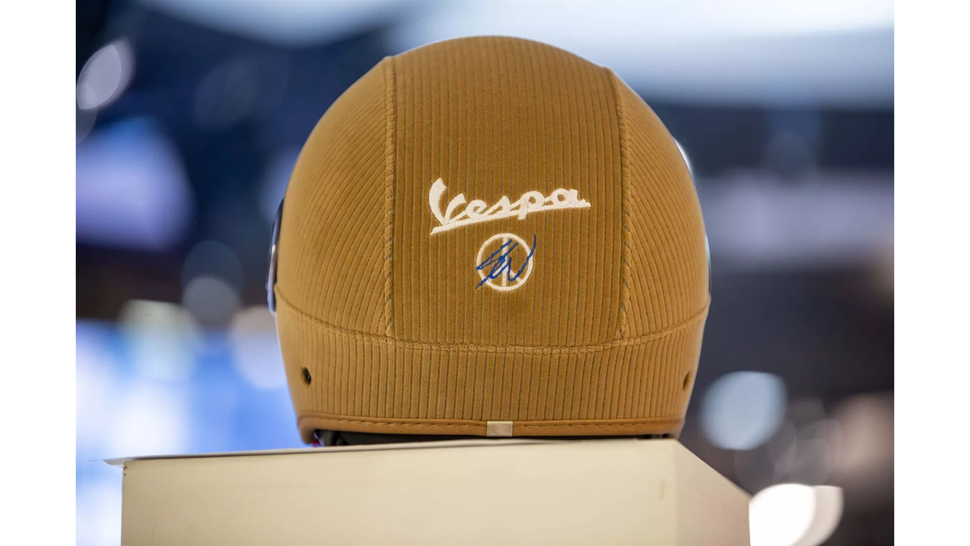 Vespa Primavera 125 Sean Wotherspoon - Image 13 Vespa Primavera 125 Sean Wotherspoon - Image 13