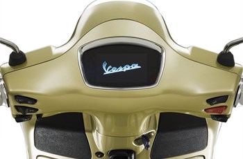 Vespa GTS 125 Supertech iGET 75th Anniversary 2021 - Bild 11