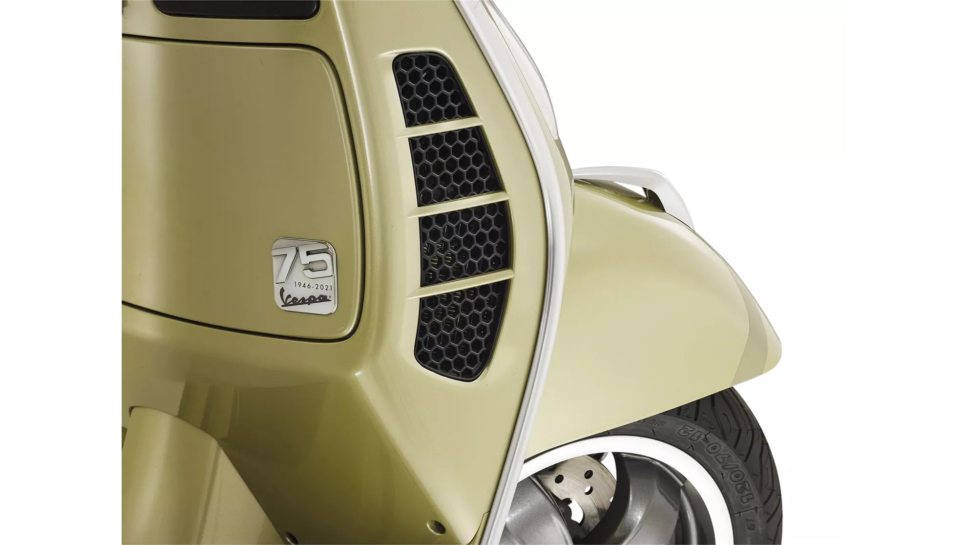 Vespa GTS 300 75th - Image 7 Vespa GTS 300 75th - Image 7