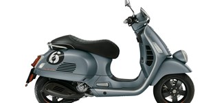Vespa Sei Giorni II Edition 300 2021 vs Piaggio Beverly 400 2021