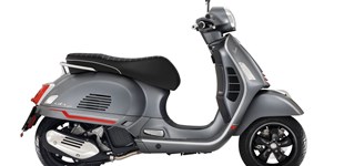 Vespa GTS 125 Supersport iGET 2021 vs Gas Gas MC 125 2023