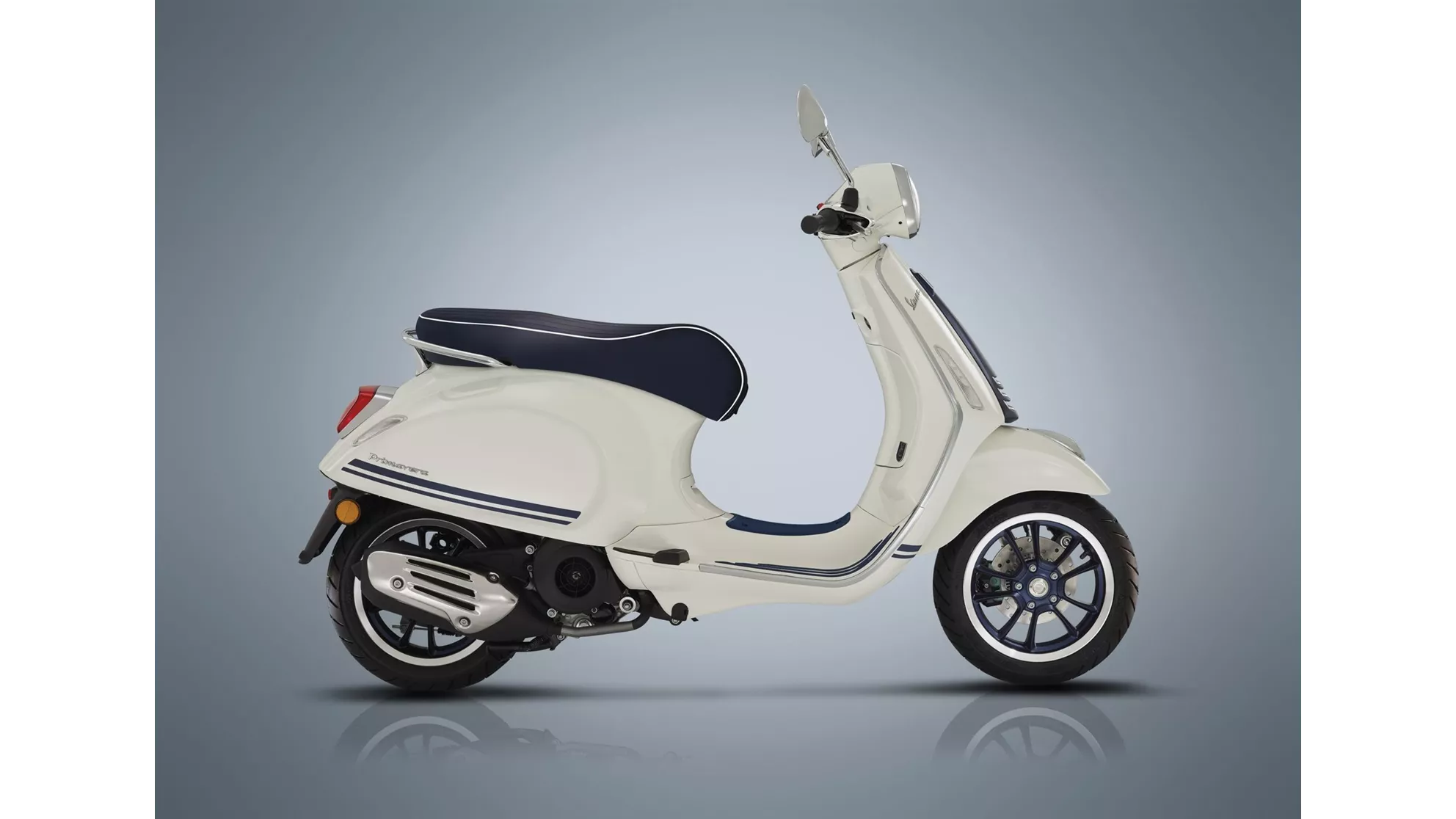 Vespa Primavera 50 Yacht Club - Image 5 Vespa Primavera 50 Yacht Club - Image 5