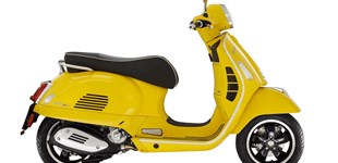 Vespa GTS 125 Super  2022 vs Vespa GTS 300 hpe Super 2021