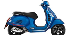 Vespa GTS 300 i.e. Touring 2015 vs Vespa GTS 300 hpe Super Sport 2021