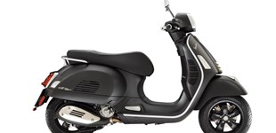 Honda SH350i 2025 vs Vespa GTS 300 hpe Super Tech 2021