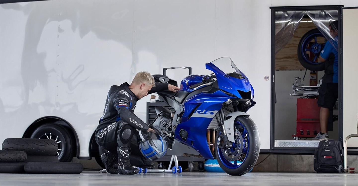 Yamaha R6 RACE