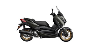 Honda Forza 125 2018 vs Yamaha XMAX 125 Tech MAX 2021