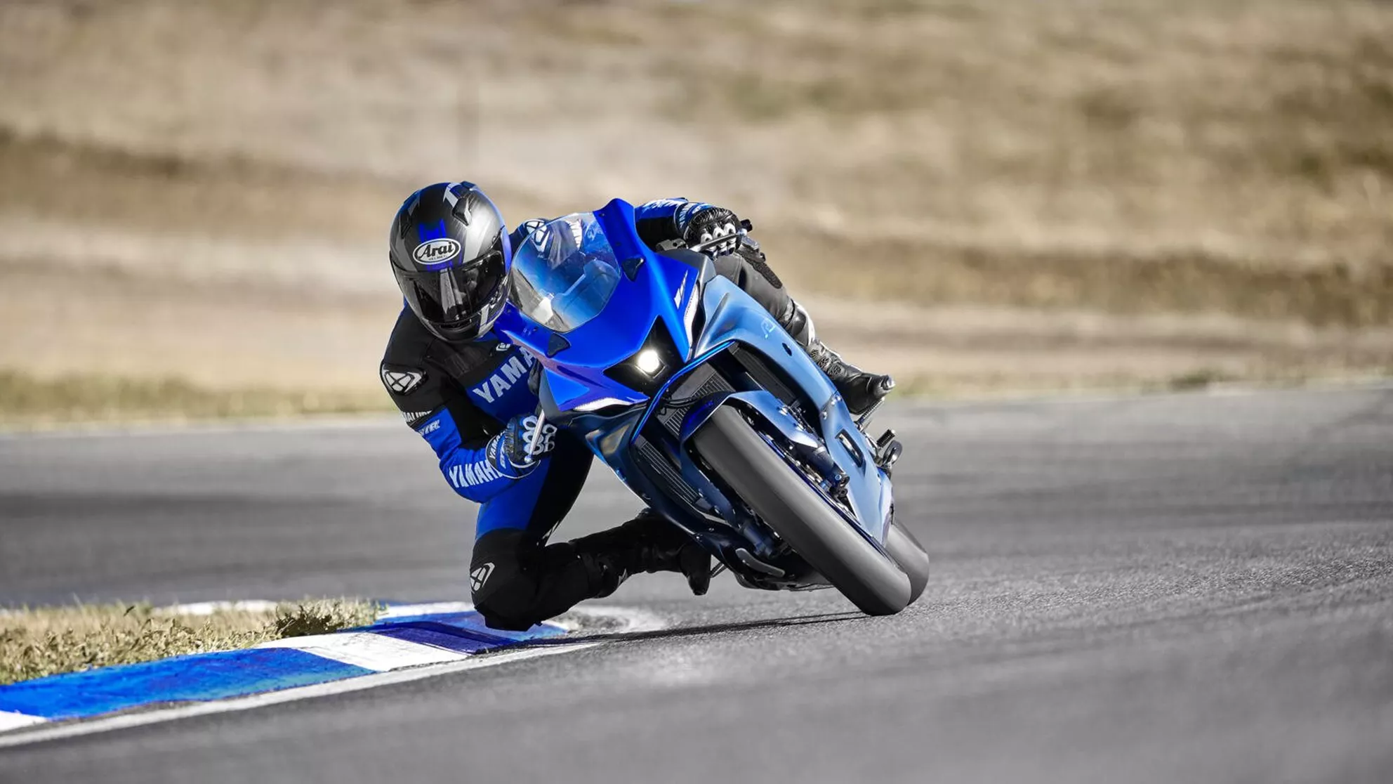 Yamaha R7 - Image 7 Yamaha R7 - Image 7