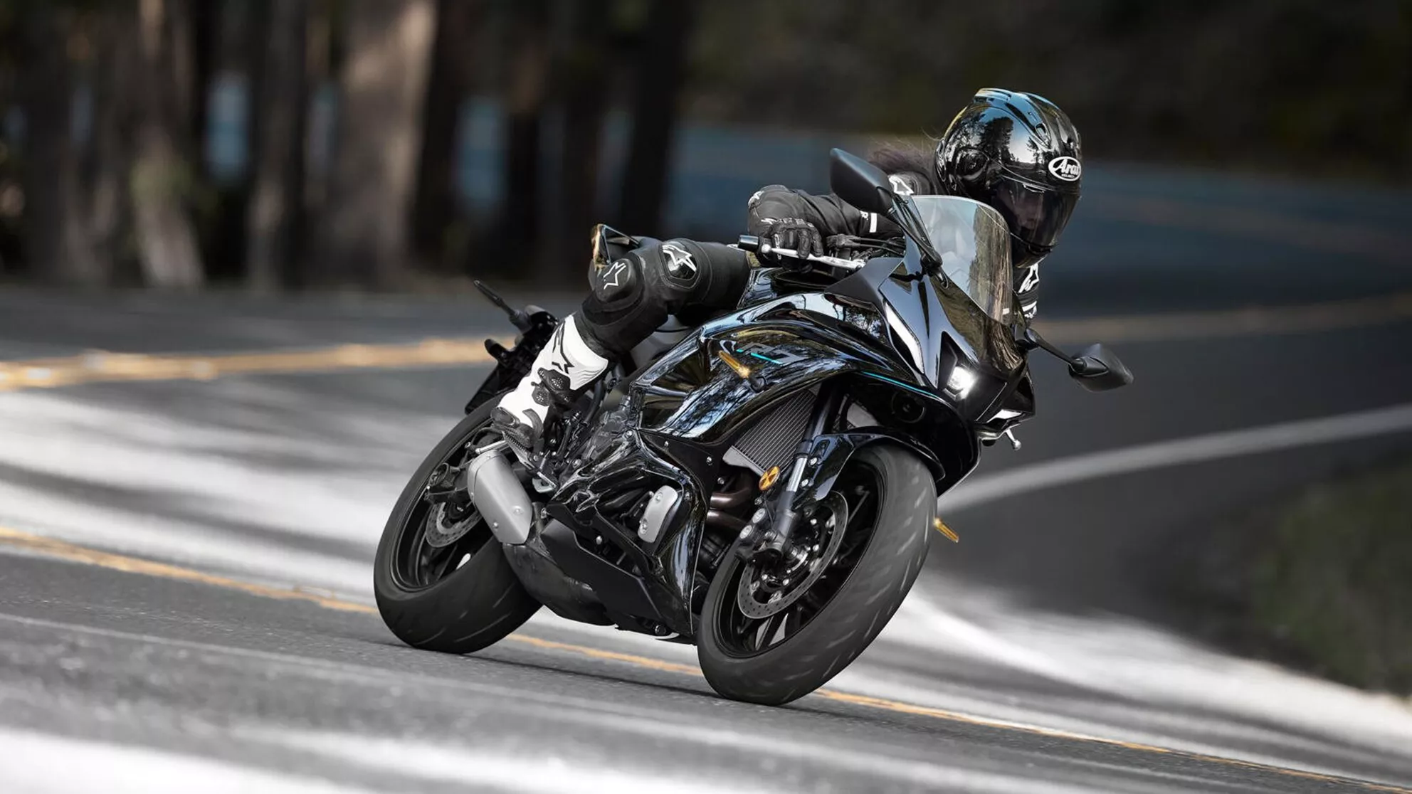 Yamaha R7 - Image 11 Yamaha R7 - Image 11
