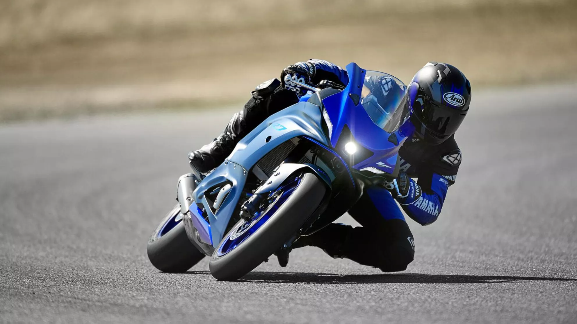 Yamaha R7 - Image 14 Yamaha R7 - Image 14