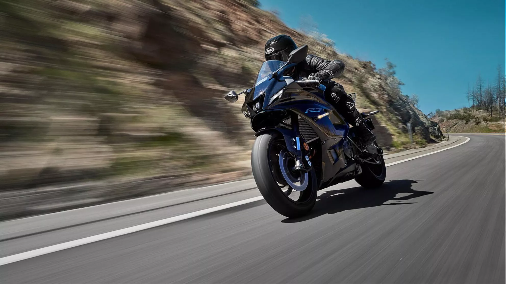 Yamaha R7 - Image 16 Yamaha R7 - Image 16