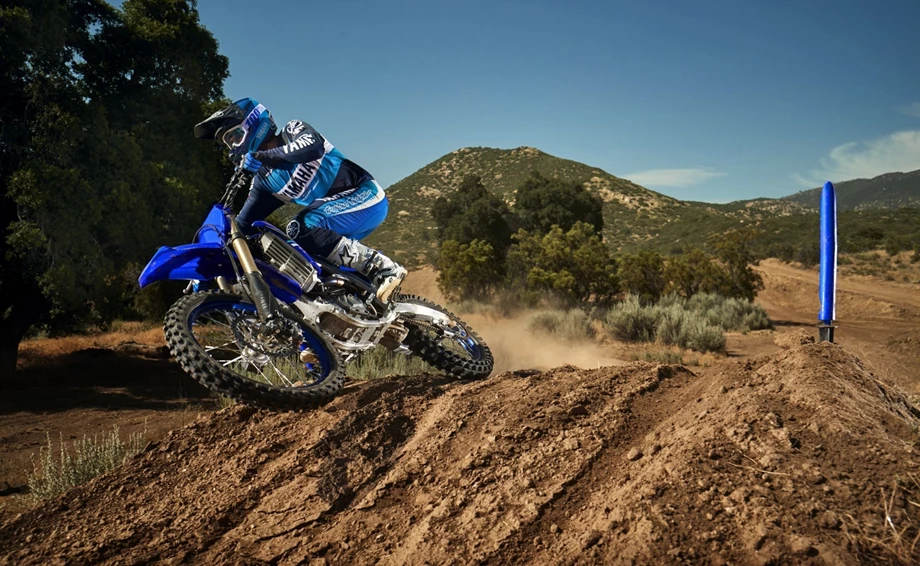 Yamaha YZ450F Bild 12: Yamaha YZ450F