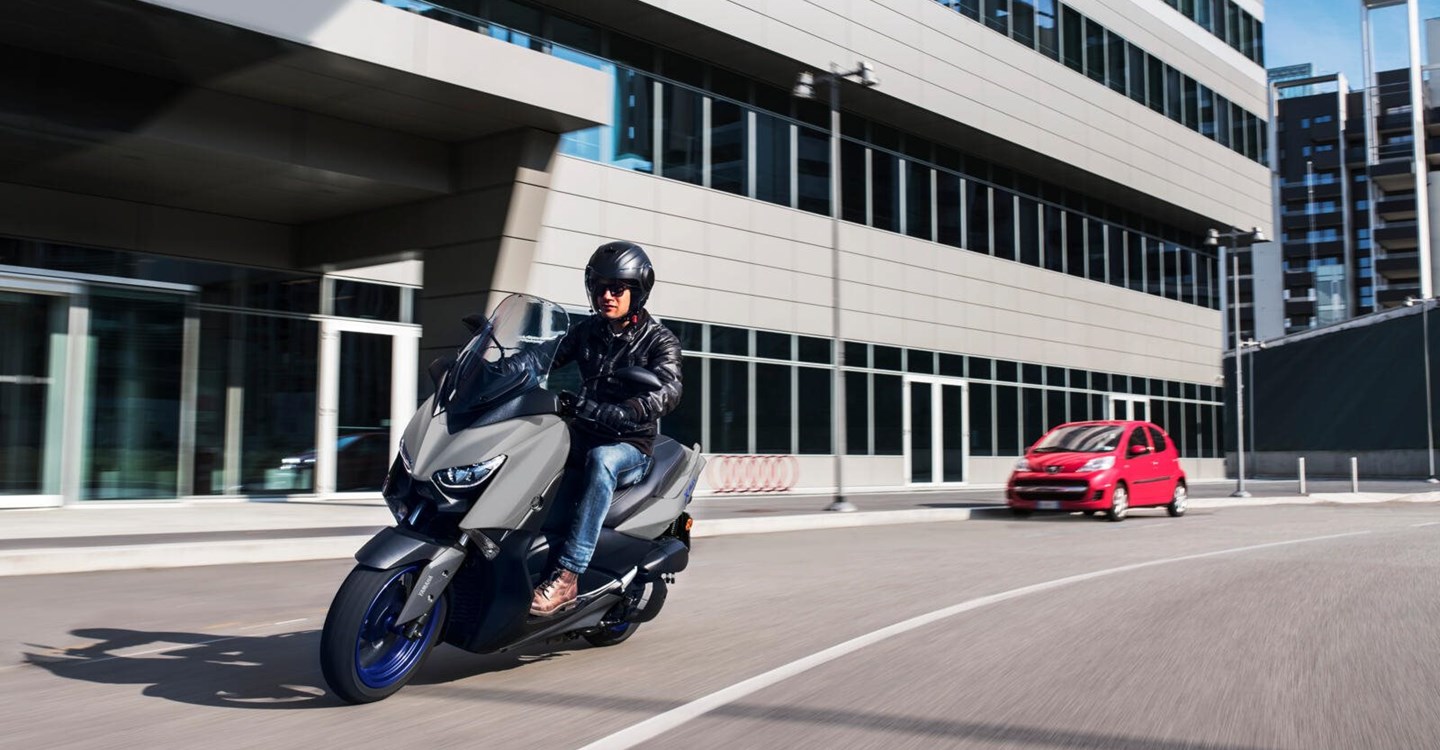 Yamaha XMAX 125
