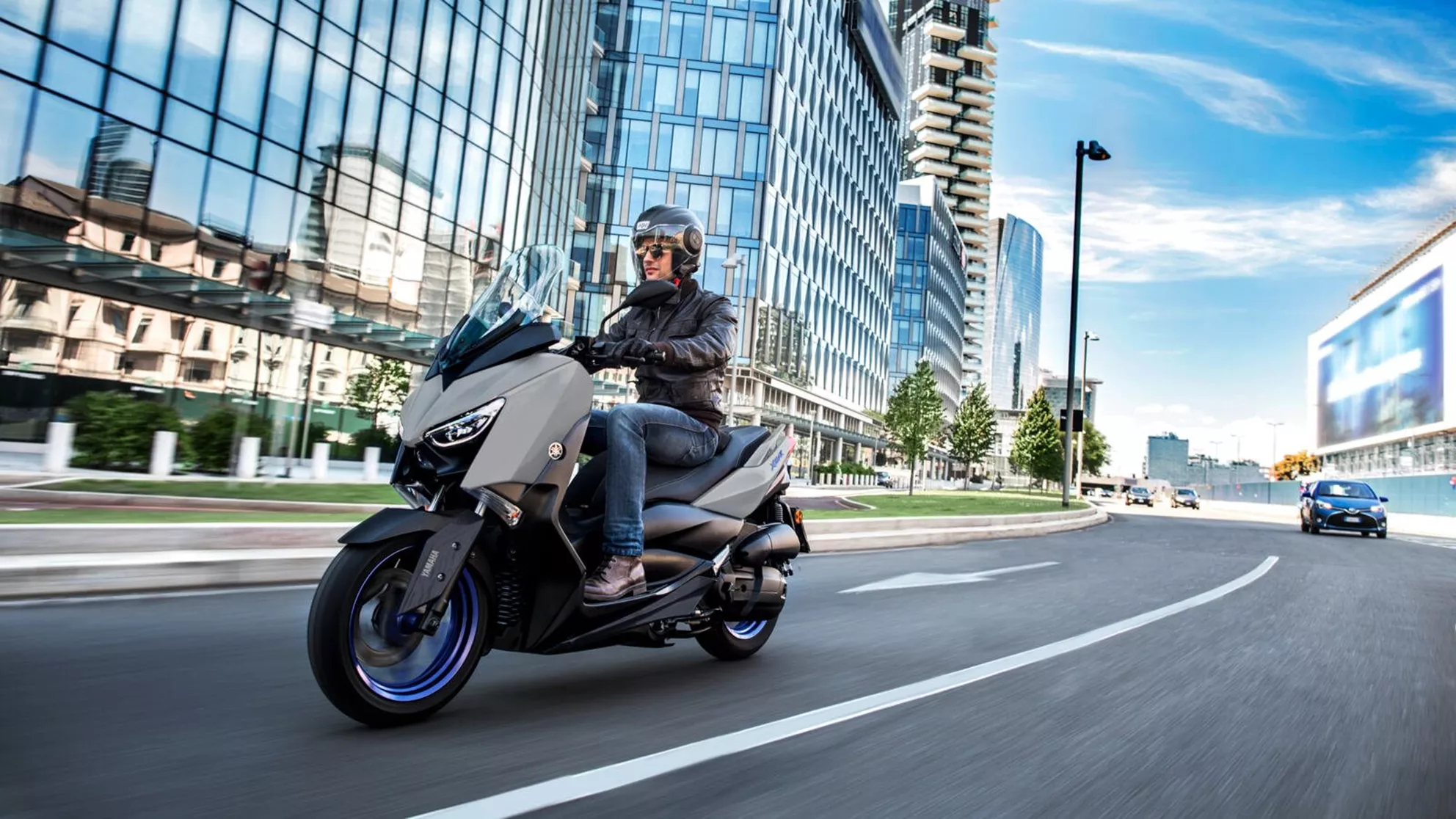 Yamaha XMAX 125 - Image 10 Yamaha XMAX 125 - Image 10