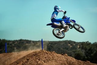 Yamaha YZ125LC Bild 7: Yamaha YZ125LC