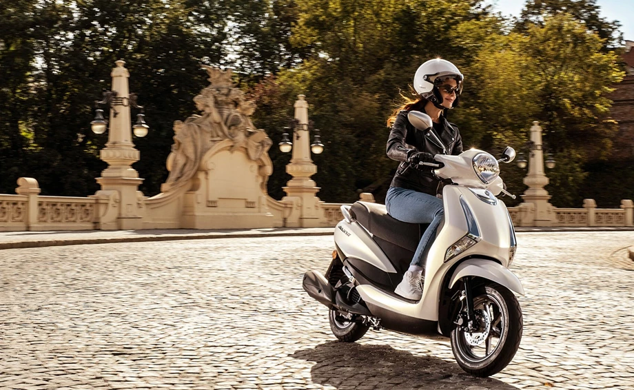 Yamaha D'elight Bild 17: Yamaha D'elight