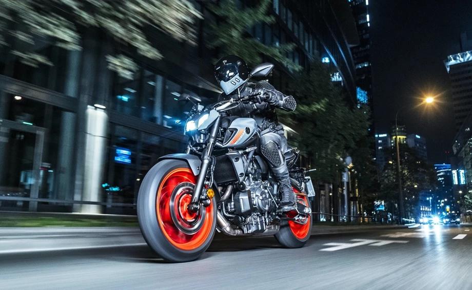 Yamaha MT-07 Bild 11: Yamaha MT-07