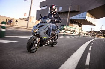 Yamaha Aerox 4 2021 - Bild 3 Yamaha Aerox 4 2021 - Bild 3