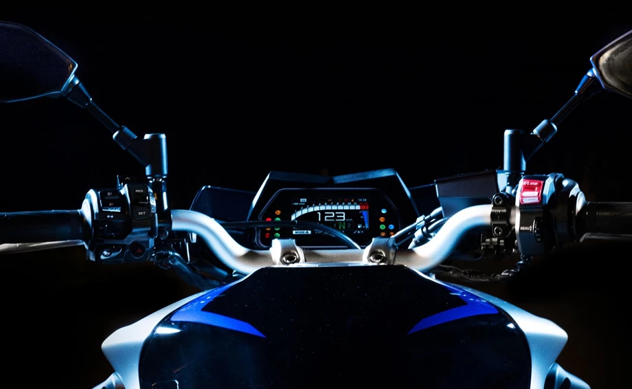 Yamaha MT-10 SP Bild 16: Yamaha MT-10 SP