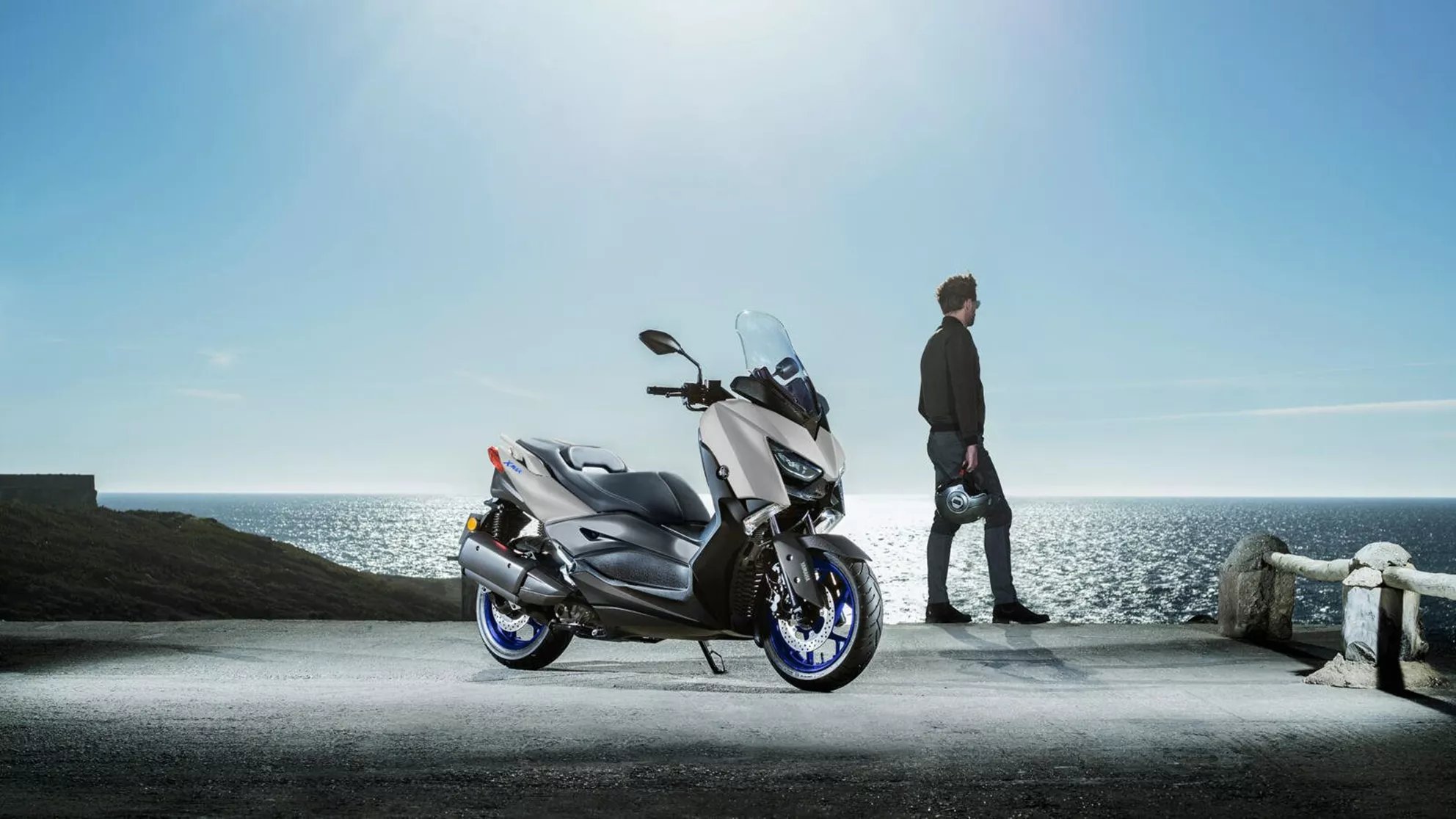 Yamaha XMAX 300 - Image 11 Yamaha XMAX 300 - Image 11