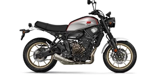Yamaha XSR700 XTribute 2021 vs BMW F 850 GS 2021 Yamaha XSR700 XTribute 2021 vs BMW F 850 GS 2021