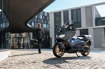 Yamaha TMAX 560 Tech Max 2021 - Bild 22 Yamaha TMAX 560 Tech Max 2021 - Bild 22
