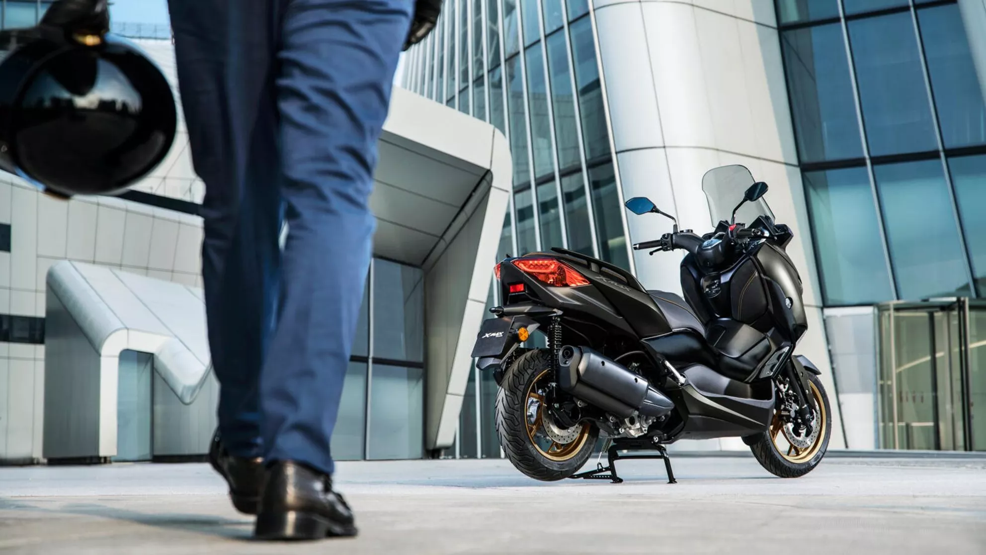 Yamaha XMAX 300 Tech MAX - Image 5 Yamaha XMAX 300 Tech MAX - Image 5