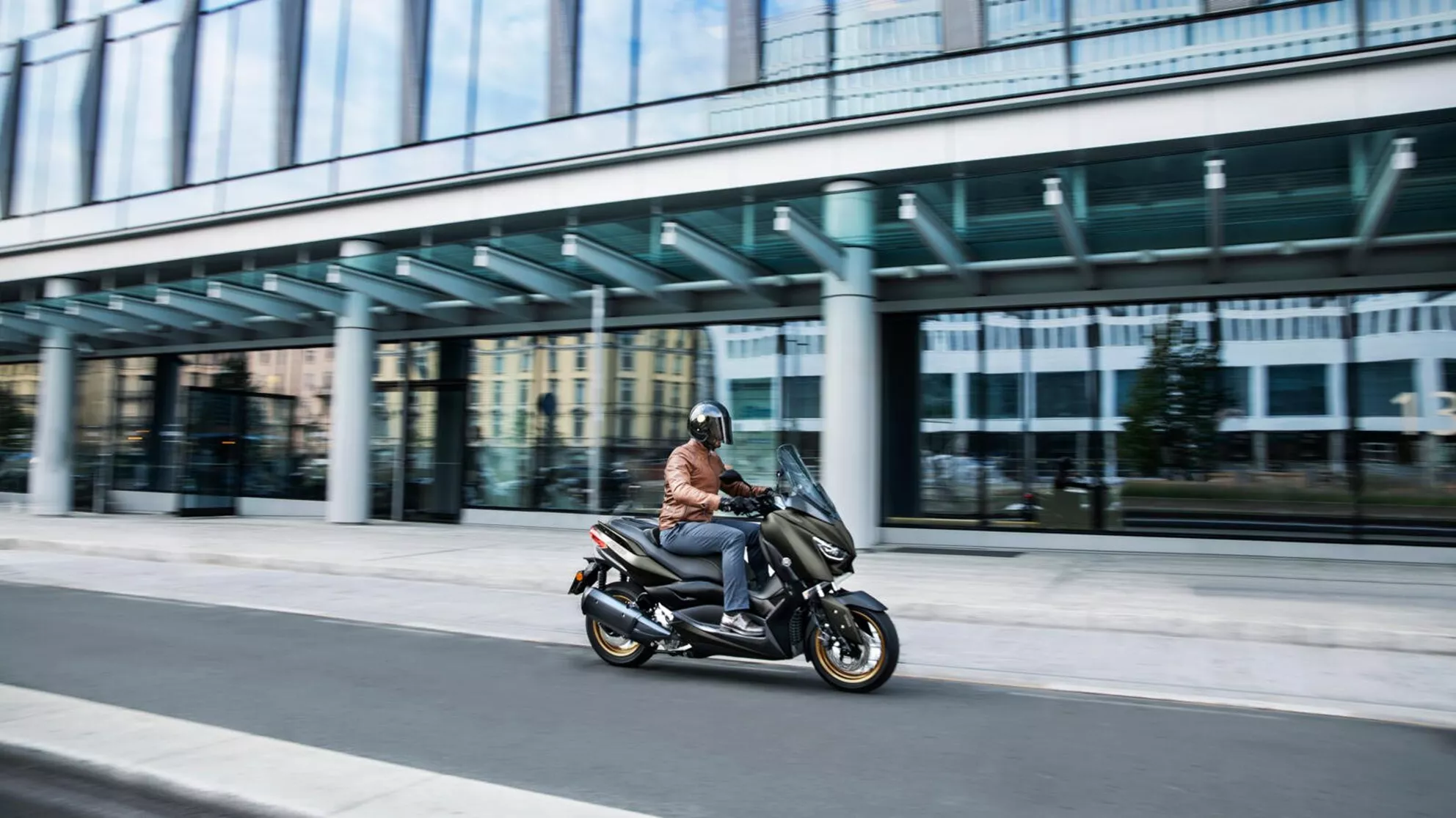 Yamaha XMAX 300 Tech MAX - Image 6 Yamaha XMAX 300 Tech MAX - Image 6