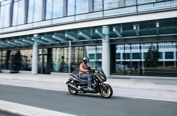 Yamaha XMAX 300 Tech MAX 2021 - Bild 8 Yamaha XMAX 300 Tech MAX 2021 - Bild 8