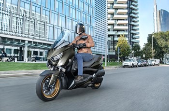 Yamaha XMAX 300 Tech MAX 2021 - Bild 18 Yamaha XMAX 300 Tech MAX 2021 - Bild 18