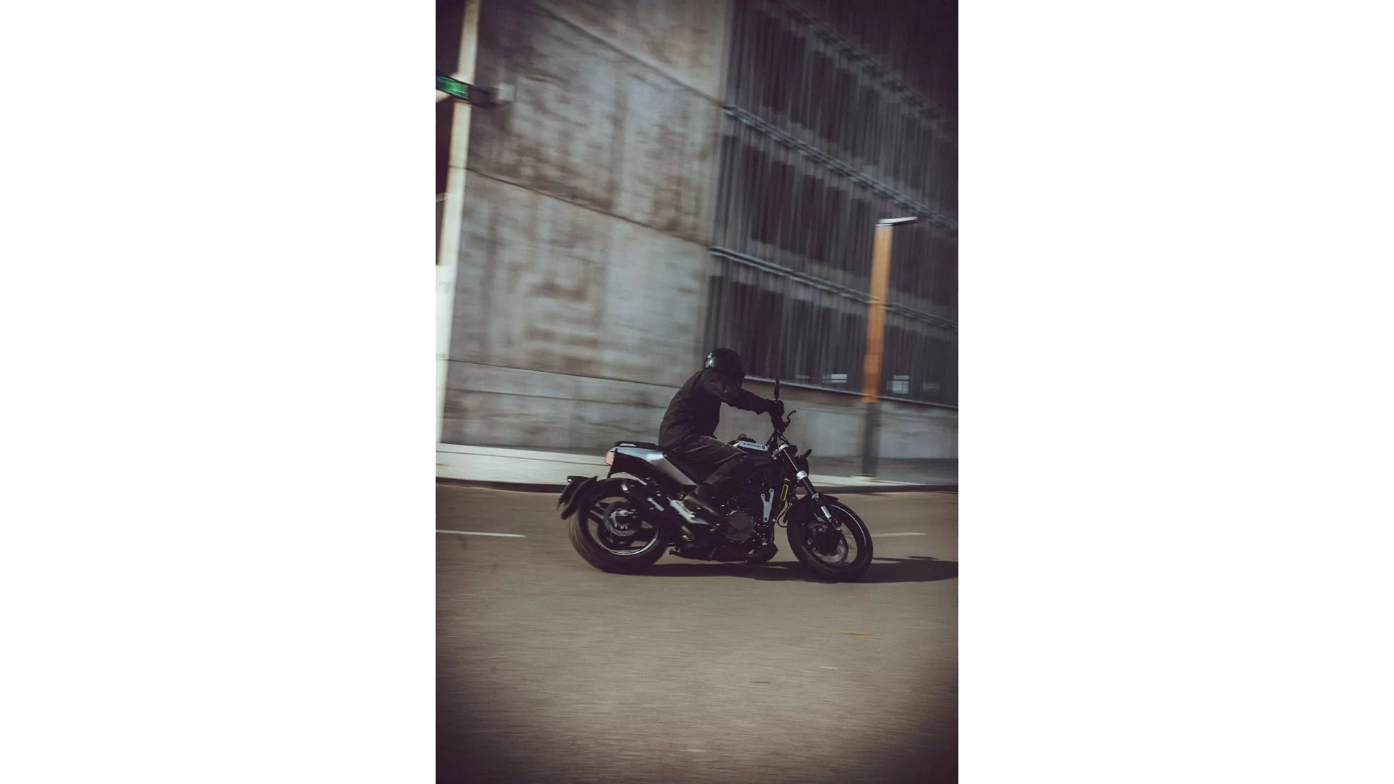 Husqvarna Svartpilen 125 - Image 7 Husqvarna Svartpilen 125 - Image 7