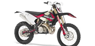 Fantic XMF 125 Competition 2023 vs Rieju MR RACING 2021