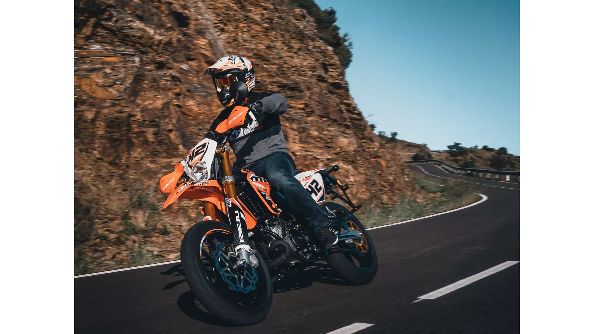 Rieju MRT 50 SM PRO - Image 5 Rieju MRT 50 SM PRO - Image 5