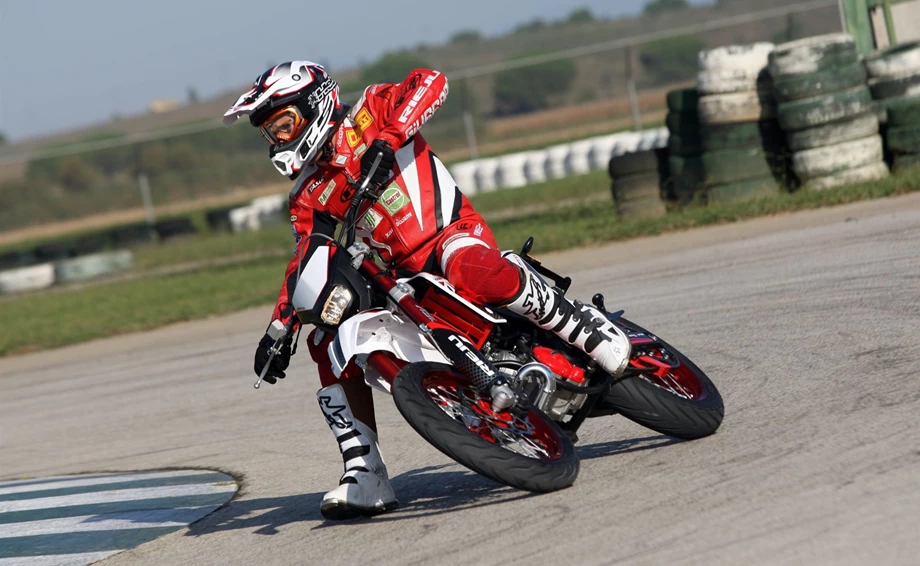 Rieju MRT 50 Trophy Bild 2: Rieju MRT 50 Trophy