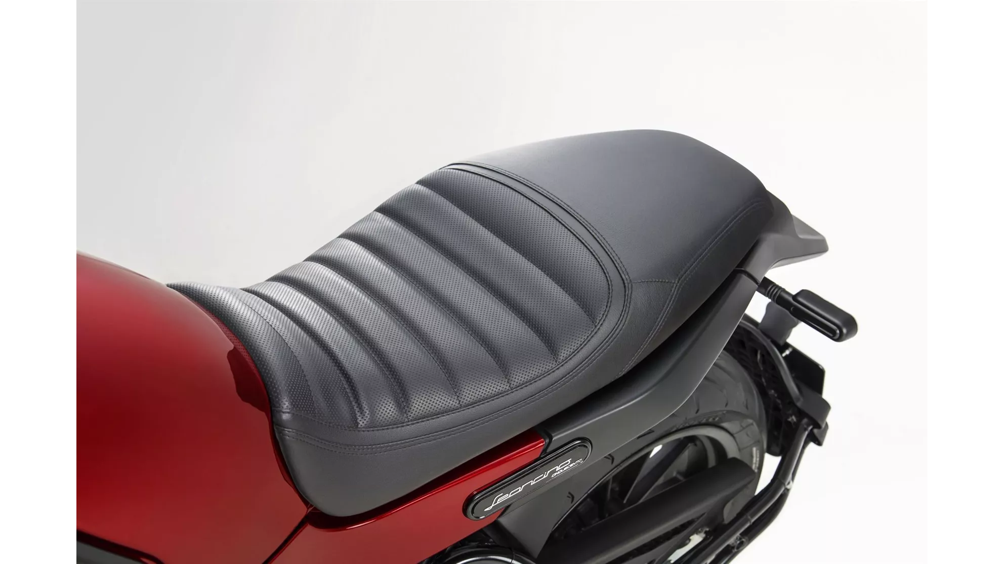 Benelli Leoncino 500 - Image 12 Benelli Leoncino 500 - Image 12