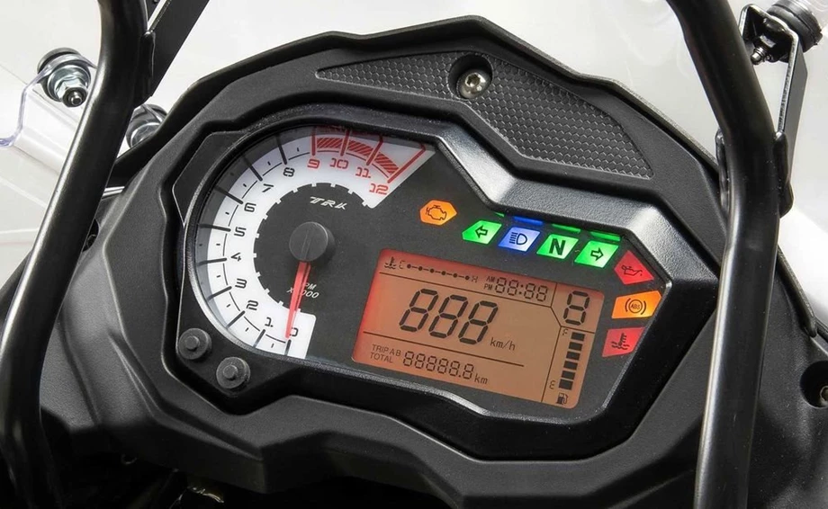 Benelli TRK 502 Bild 6: Benelli TRK 502