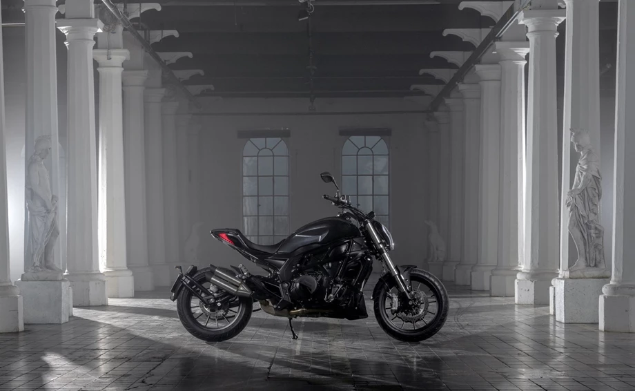 Benelli 502 C Bild 4: Benelli 502 C