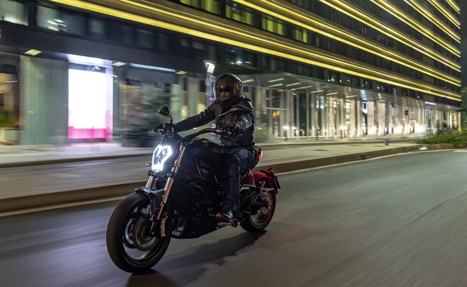 Benelli 502 C Bild 5: Benelli 502 C