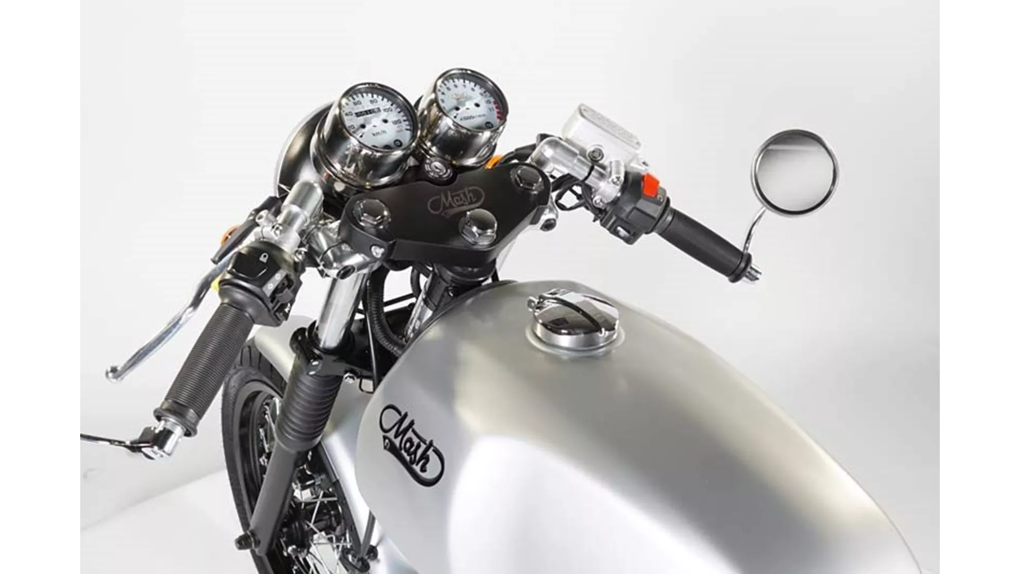 Mash Cafe Racer - Image 4 Mash Cafe Racer - Image 4