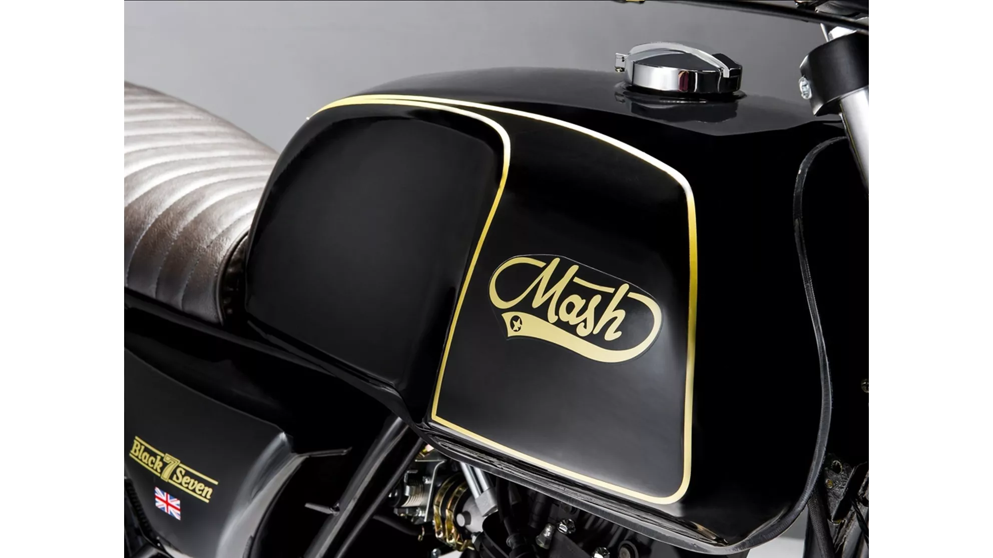 Mash Black Seven - Image 4 Mash Black Seven - Image 4