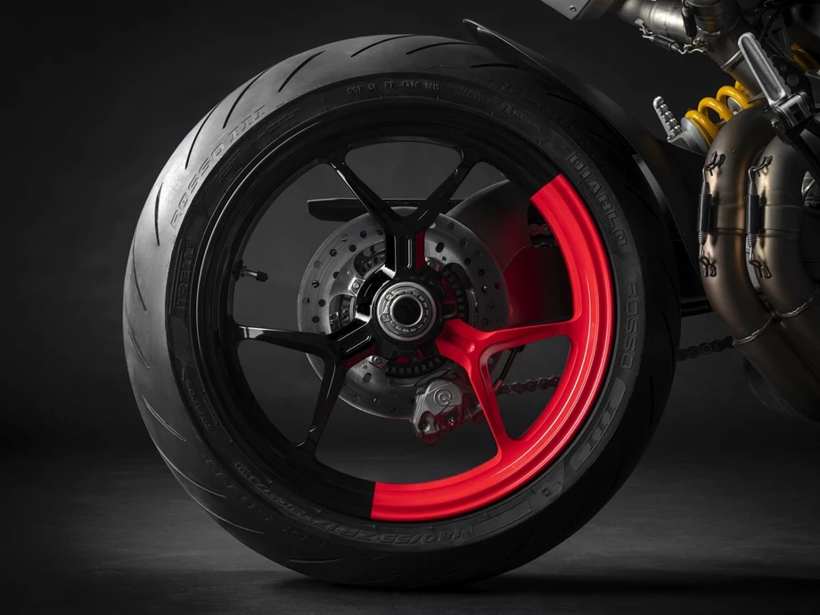 Ducati Hypermotard 950 RVE Bild 4: Ducati Hypermotard 950 RVE