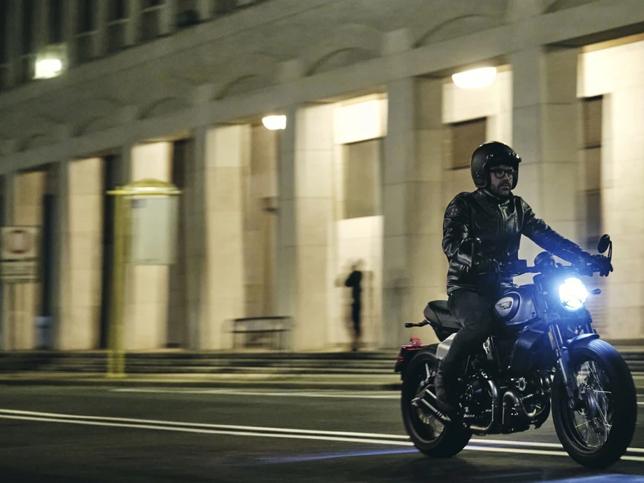 Ducati Scrambler Nightshift Bild 3: Ducati Scrambler Nightshift